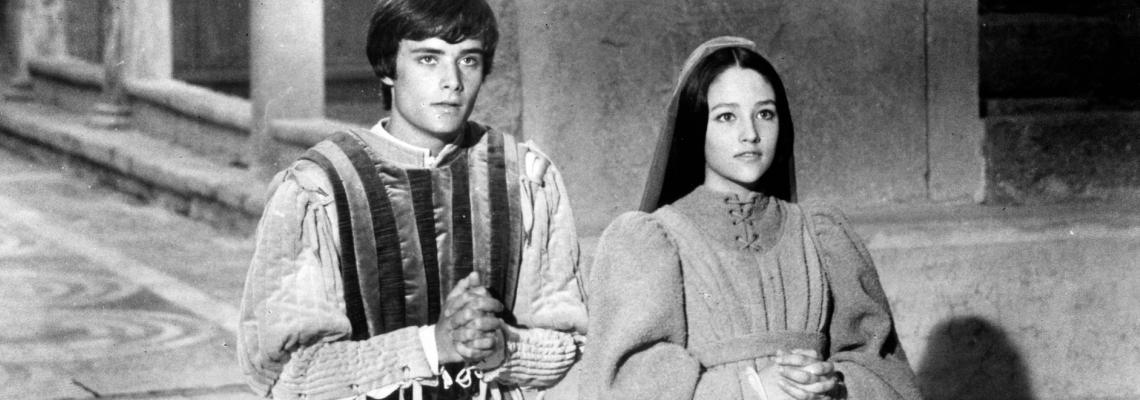 Звездите от „Ромео и Жулиета“, на 71 и 72, съдят Paramount Pictures за голите си сцени преди 55 години